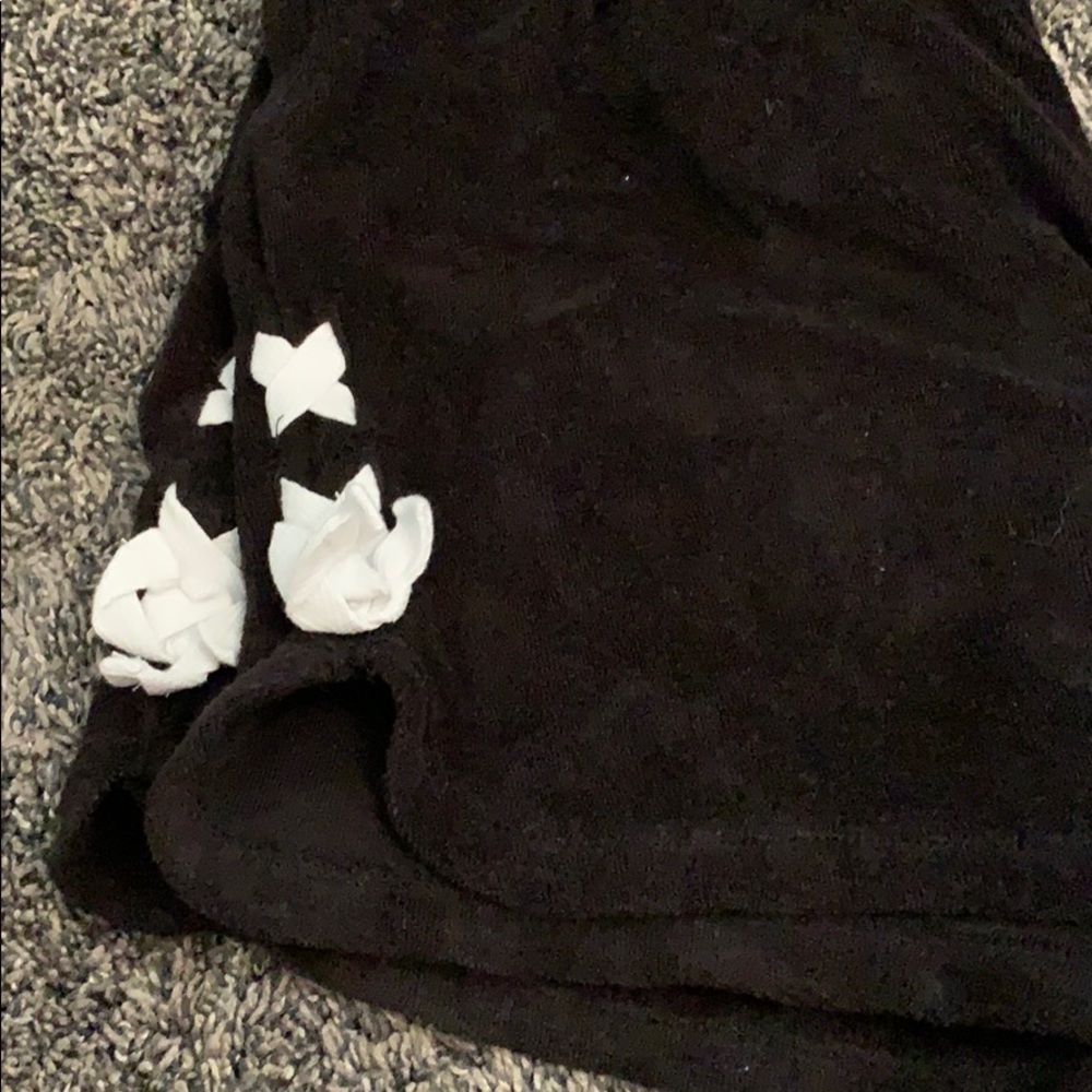 Shorts - Picture 2 of 2